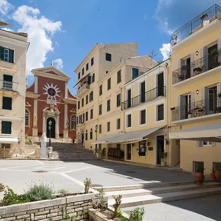 Kamara Old Town דירה